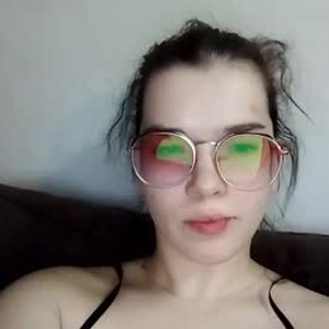 elivecams.com pi_nki_ livesex profile in shy cams