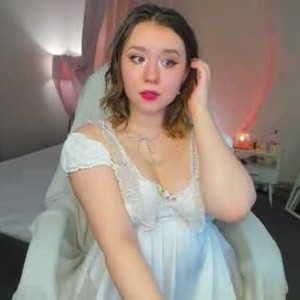 6livesex.com plaayful_kitten livesex profile in smal cams