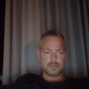 Cam boy platugle