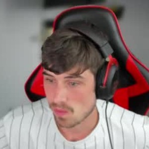Cam boy playingass