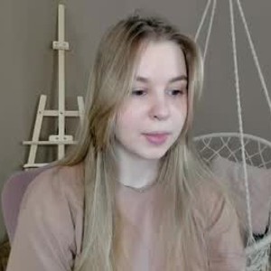 chaturbate polly_frank webcam profile pic via glamcambabes.com