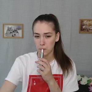 livesex.fan pretty_polina livesex profile in skinny cams