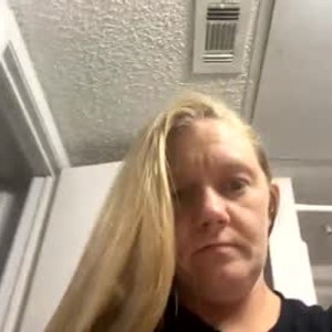 chaturbate prettyblonde1313 Live Webcam Featured On livesex.fan