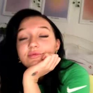 sexlivecamsites.com prettypaige860009 livesex profile in young cams