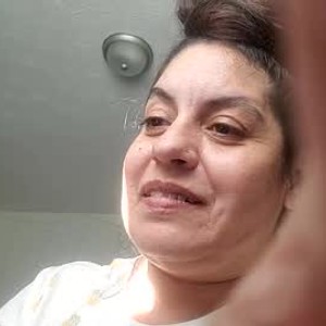 chaturbate prettysweetzz69 webcam profile pic via pornsexycams.com