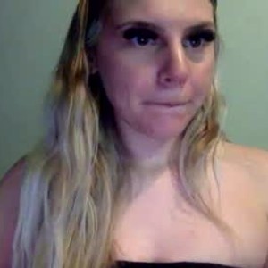 livesex.fan princesssara33 livesex profile in joi cams