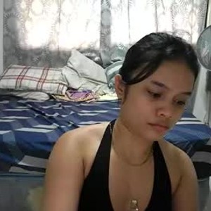 glamcambabes.com queenliyahxx livesex profile in pinay cams