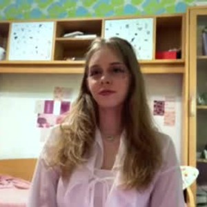 chaturbate quennacolbourne webcam profile pic via sexcam3d.net