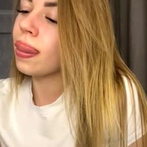 chaturbate quianasaliba webcam profile pic via amateursex-livecam.com