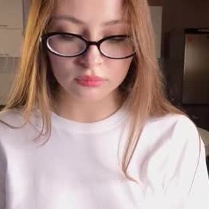 livesex.fan raebecvar livesex profile in 18 cams