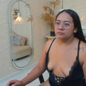 chaturbate renatavelvet webcam profile pic via sexcam3d.net