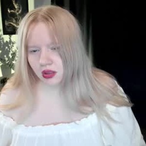 livesexr.com rose__sweetiee livesex profile in milk cams