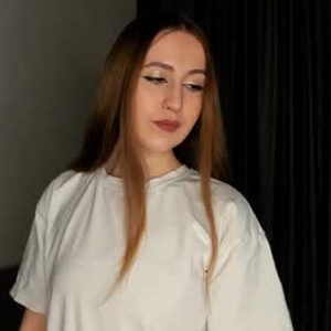 Camgirl is actually offline