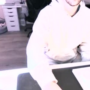Cam boy sadzaddyyyy