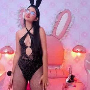 livesex.fan saraa_skinny livesex profile in skinny cams