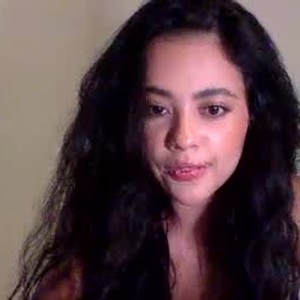 chaturbate saranoelyyy webcam profile pic via bestlivesexchat.com