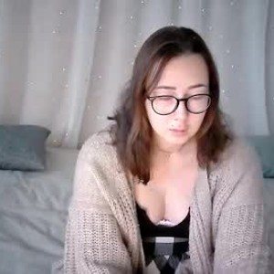 sexcityguide.com sashadesire livesex profile in shy cams