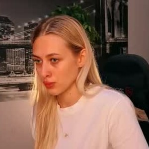 newporncams.com sayselena livesex profile in cute cams
