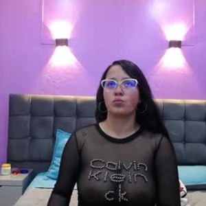 girlsupnorth.com scarlethblomm livesex profile in curvy cams