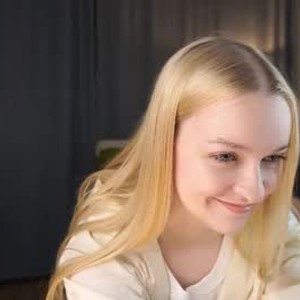 chaturbate sebrinarainha webcam profile pic via bestlivesexchat.com