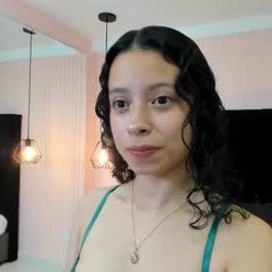 sexcityguide.com selene_rousse livesex profile in cute cams