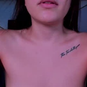 badgirlwebcam.com serena_lara livesex profile in petite cams