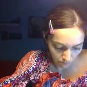 girlsupnorth.com serenablumen livesex profile in redhead cams