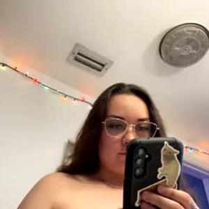 cheapadultsexcams.com sexynesssa1995 livesex profile in thick cams