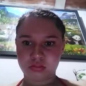 amateursex-livecam.com shaakiira livesex profile in footjob-legs-shoes-footfetish cams