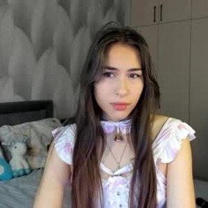 Cam girl shy_bambiii