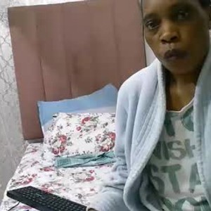 chaturbate shyqueen25xx webcam profile pic via myliveeroticcams.com
