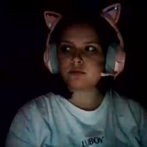 chaturbate silkyscent webcam profile pic via pornsexycams.com