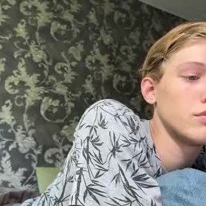 Cam boy skies_shine