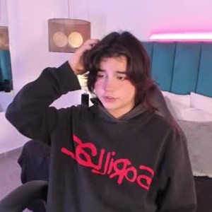 Cam boy skyadams_