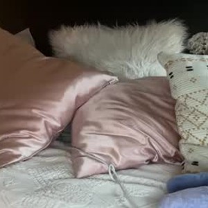 Visit skylarsanderson Room