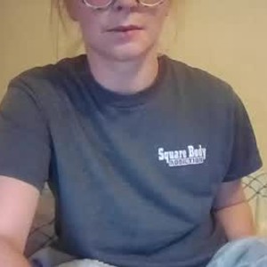 chaturbate slutty_redhead3 webcam profile pic via glamcambabes.com