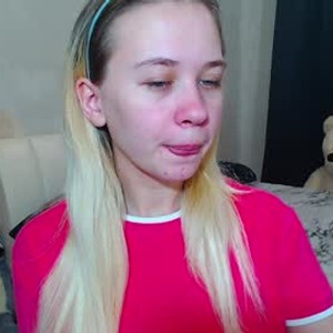 cam-performer.com so_cute_holly livesex profile in cum cams