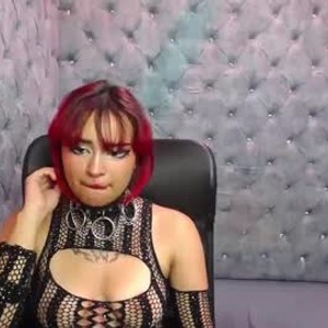 sexlivecamsites.com sophie_jhoms livesex profile in skin cams