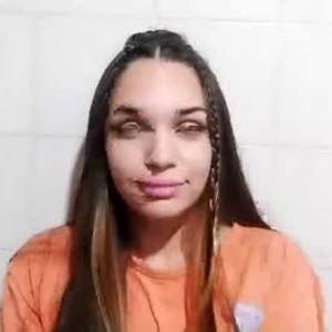 sophiskinnywhore webcam livesex profile on chatnmate.com