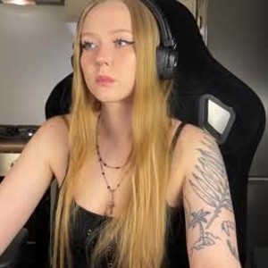 pornsexycams.com ssshadowheartbb livesex profile in curv cams