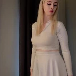 cam-performer.com stacyroxx livesex profile in blonde cams