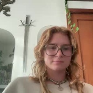 sexcityguide.com stellareed444 livesex profile in redhead cams