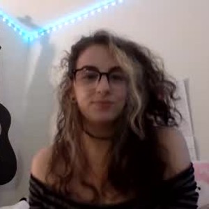 sleekcams.com stonednhung livesex profile in tattoos cams