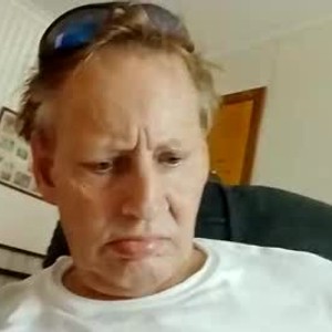 Cam boy straddlemy