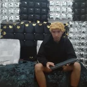 Cam boy strongblande_1