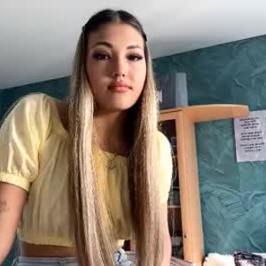 newporncams.com sugar_cupcake livesex profile in blonde cams