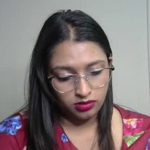 sultrysaira webcam livesex profile on iluvcams.com