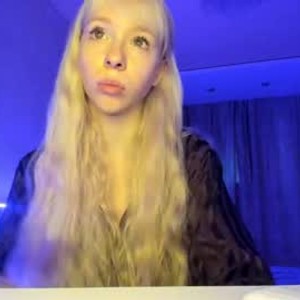 watchgirlcam.com tessa_elfie livesex profile in blonde cams