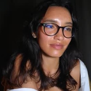 sexcams-joy.com tia_j livesex profile in bum-die-for cams