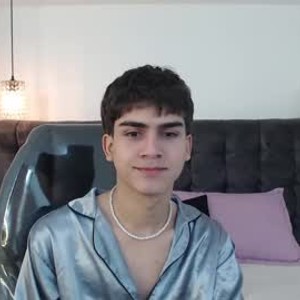 Cam boy tommy18__